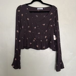 Arizona Jean Co. NWT Long Sleeve Floral Top - size S